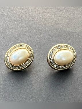 Gold-Tone Pearl Halo Stud Earrings - Elegant Cream and Gold